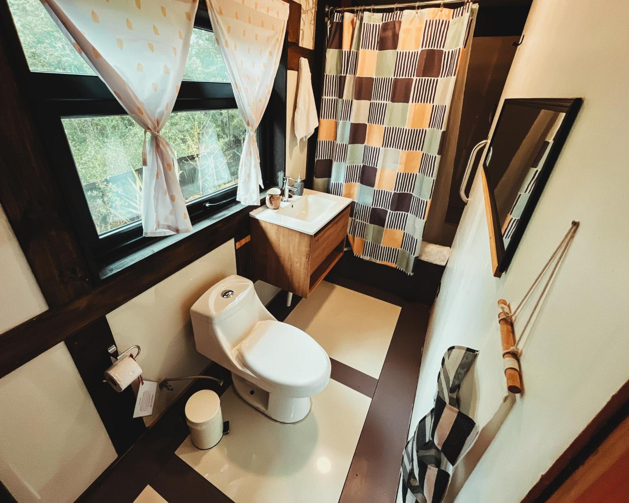 La Colmena Eco Homestay *